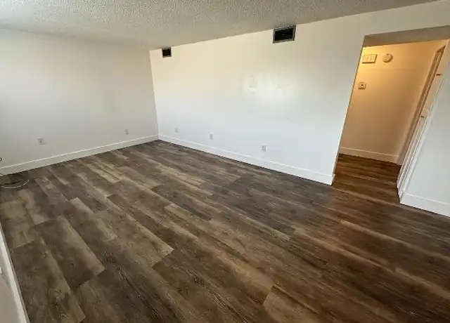 Property at 1216 20th St S, Great Falls, MT, 59405, 2 beds, 1 bath, [object Object]