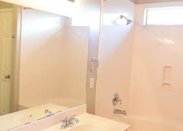 Property at 6702 Taree Loop, Killeen, TX, 76549, 4 beds, 2 baths, [object Object]