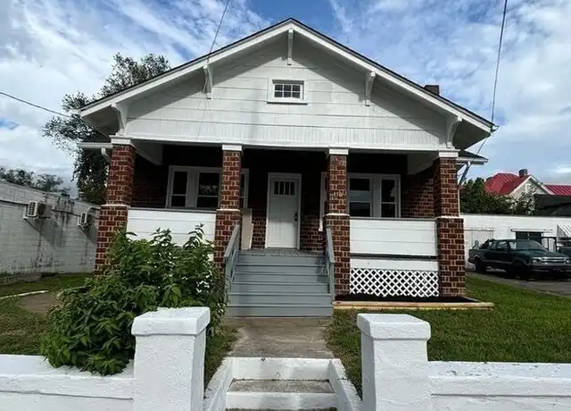 Property at 110 N Pollard St, Vinton, VA, 24179, 2 beds, 1 bath, [object Object]