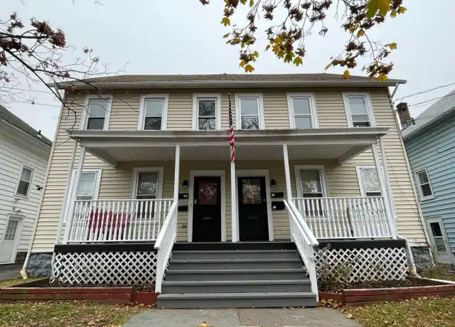 Property at 244 Elmendorf St Apt 2, Kingston, NY, 12401, 1 bed, 1 bath, [object Object]