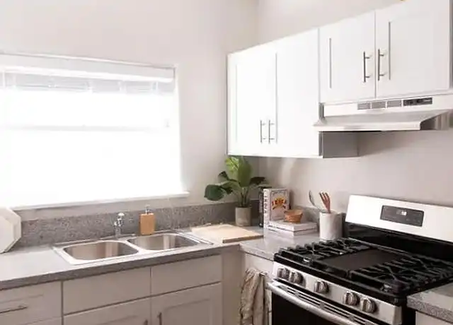 Property at 124 N Westmoreland Ave, Los Angeles, CA, 90004, 0 beds, 1 bath, [object Object]