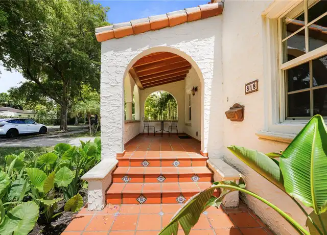 Property at 818 Milan Ave, Coral Gables, FL, 33134, 2 beds, 1 bath, [object Object]