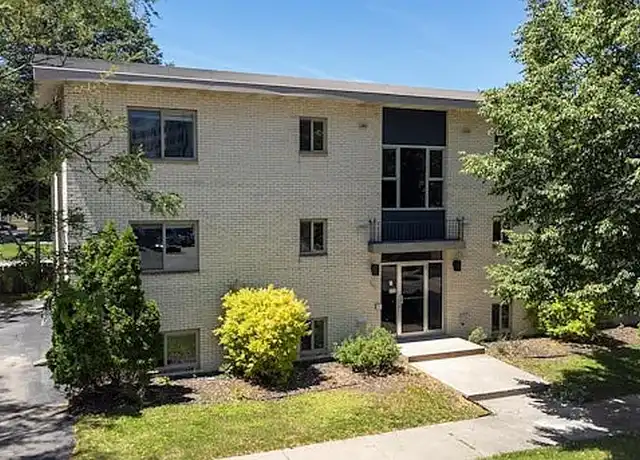 Property at Cozy downtown Bungalows - 307 3rd Ave NW, Rochester, MN, 55901, 1 bed, 1 bath, [object Object]