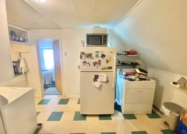 Property at 210-212 N Willard St Unit 212, Burlington, VT, 05401, 3 beds, 1 bath, [object Object]