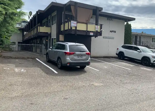 Property at 918 Glennwood Ave NE Unit 1, Renton, WA, 98056, 2 beds, 1 bath, [object Object]