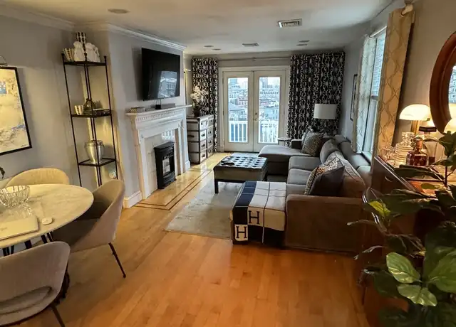 Property at 270 Bunker Hill St #5, Charlestown, MA, 02129, 2 beds, 1 bath, [object Object]