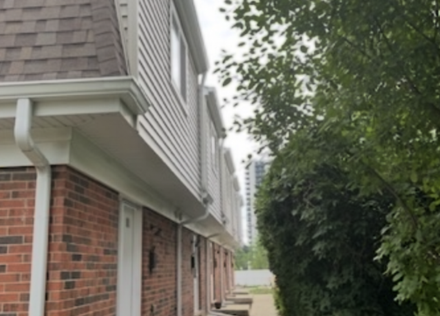 Photo of 526 W Wesley St Unit A, Wheaton, IL 60187