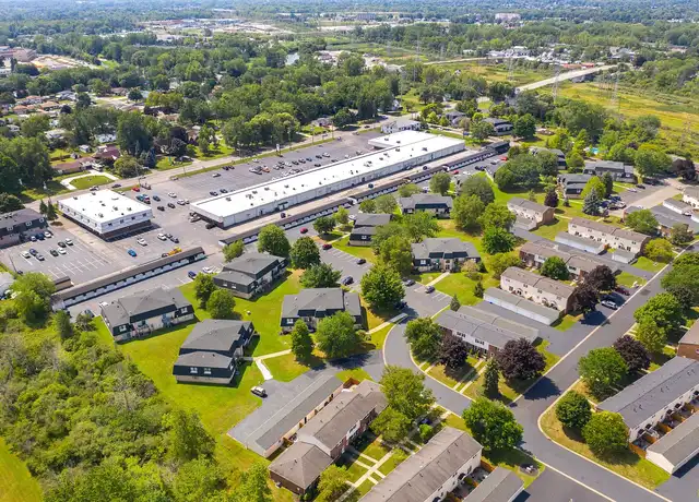 Property at Ivybrooke Crossing - 200 Center Rd, Buffalo, NY, 14224, 1 bed, 1 bath, [object Object]