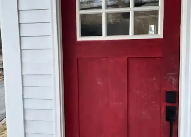 Property at 368 N Elm St Unit 2, West Bridgewater, MA, 02379, 2 beds, 1 bath, [object Object]