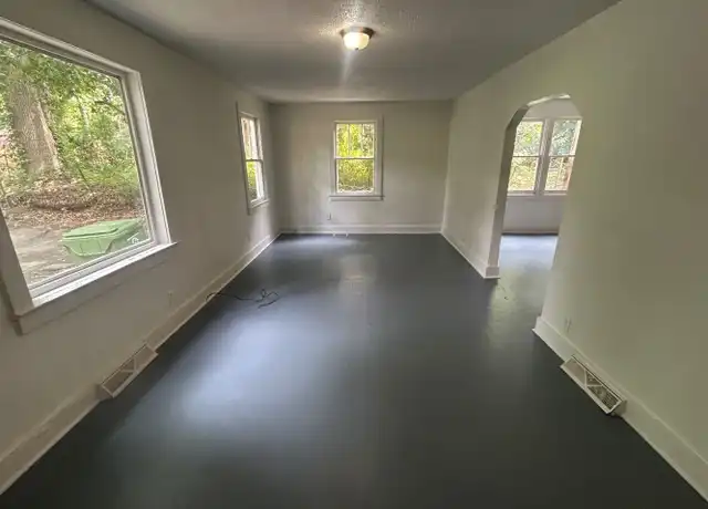 Property at 3805 Brewer St, Columbia, SC, 29203, 3 beds, 1 bath, [object Object]
