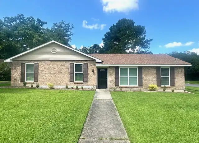 Property at 7806 Board Dr, Baton Rouge, LA, 70817, 3 beds, 2 baths, [object Object]