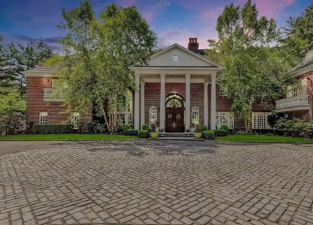 Property at 11 High Ridge Ln, Oyster Bay, NY, 11771, 6 beds, 6.5 baths, [object Object]