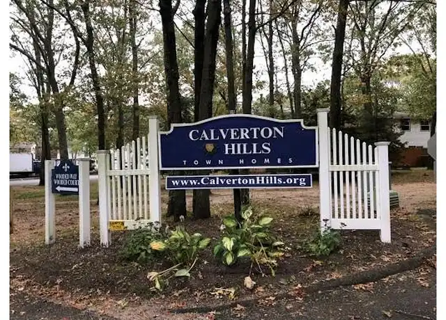 Property at 95 Hill Ct, Calverton, NY, 11933, 3 beds, 1.5 baths, [object Object]