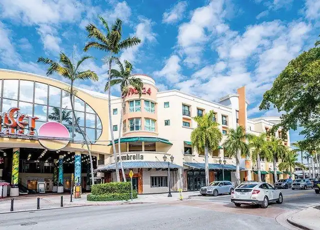Property at 5733 SW 72nd St #5733, Miami, FL, 33143, 0 beds, 1 bath, [object Object]