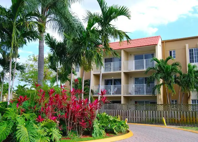 Property at 5221 Geneva Way #205, Doral, FL, 33166, 1 bed, 1 bath, [object Object]