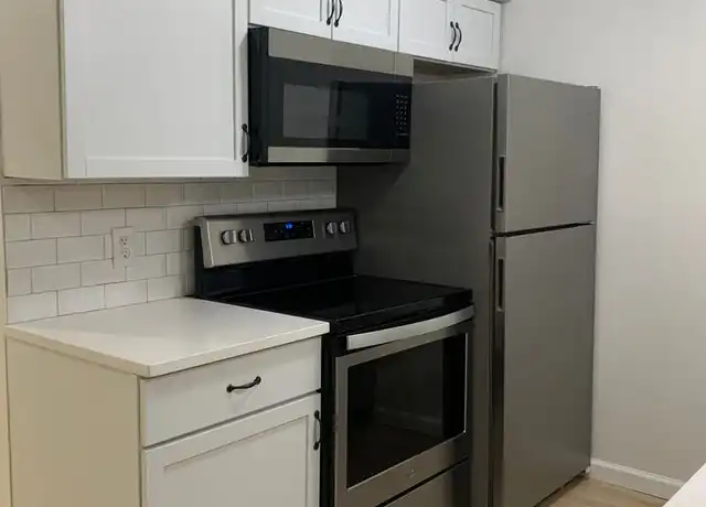 Property at 2161 Decker Rd Unit 24, Walled Lake, MI, 48390, 2 beds, 1 bath, [object Object]