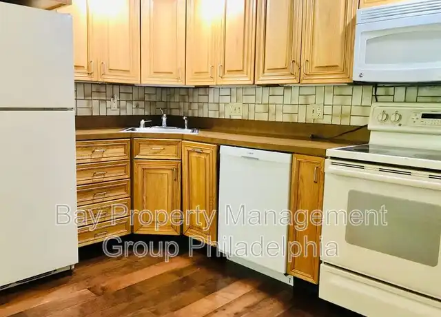 Property at 183 Bishop Dr, Aston, PA, 19014, 3 beds, 2.5 baths, [object Object]