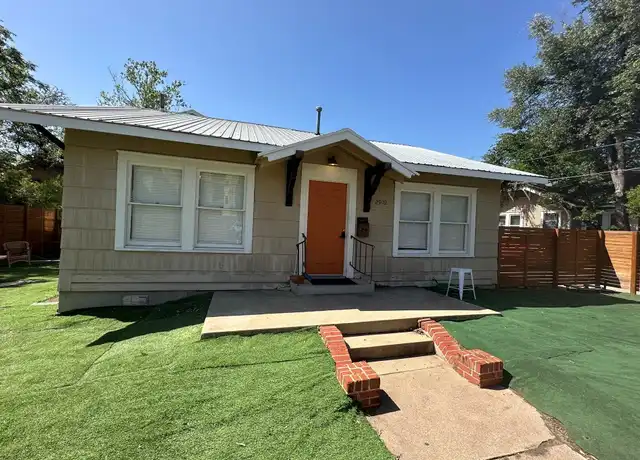 Property at 2902 Pearl St, Austin, TX, 78705, 5 beds, 3 baths, [object Object]