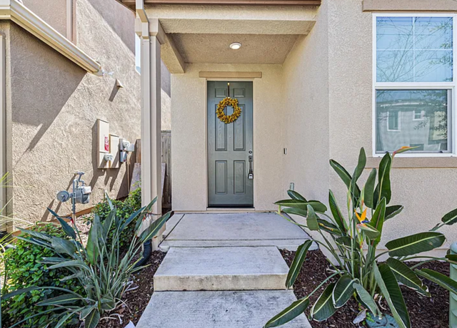 Photo of 4640 Ocean Ln, Elk Grove, CA 95757