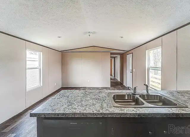 Property at Parklane Estates - 4625 S Seneca St, Wichita, KS, 67217, 2 beds, 2 baths, [object Object]