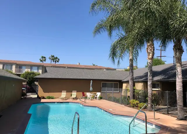Photo of 1050 N Bradford Ave, Placentia, CA 92870