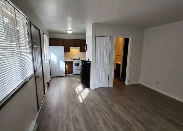 Property at 1745 La Crescent St Unit 30, La Crosse, WI, 54603, 1 bed, 1 bath, [object Object]