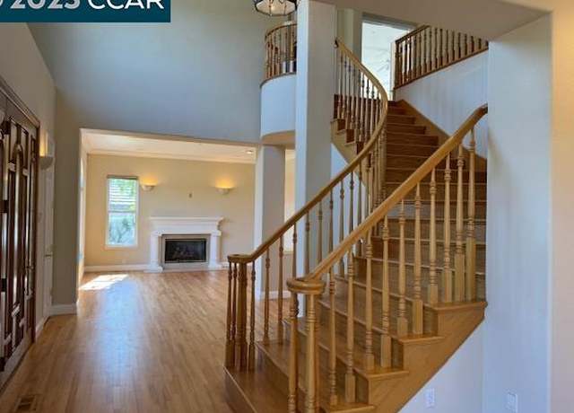Photo of 2175 Sky View Ct, Moraga, CA 94556