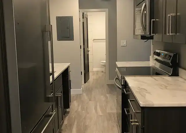 Property at Bella Vista - 600 Bellevue Ave E, Seattle, WA, 98102, 1 bed, 1 bath, [object Object]
