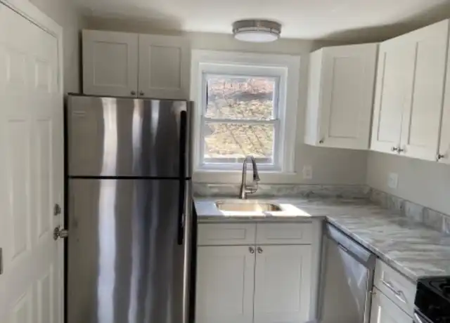 Property at 10 Bateman St Unit 1, Roslindale, MA, 02131, 2 beds, 1 bath, [object Object]