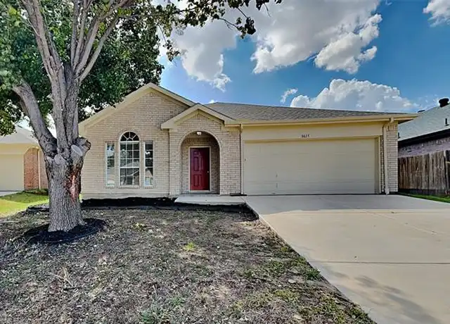 Property at 8637 Rainy Lake Dr, Fort Worth, TX, 76244, 4 beds, 2 baths, [object Object]
