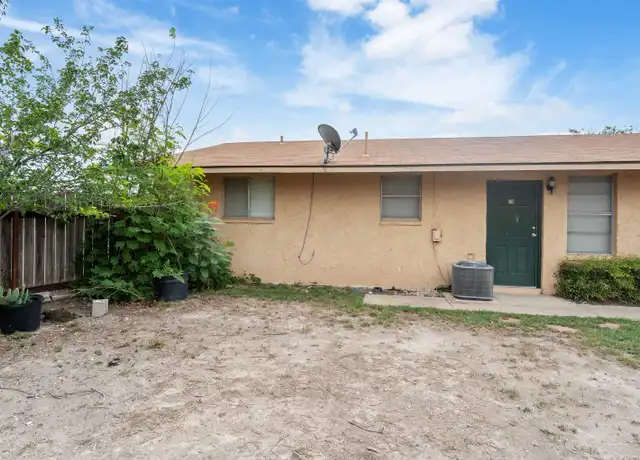 Property at 710 W Cantu Rd, Del Rio, TX, 78840, 2 beds, 1 bath, [object Object]