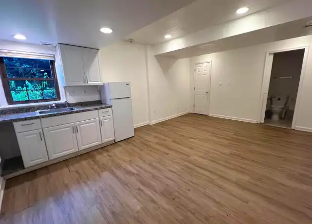 Property at 3312 Dauphine Dr, Falls Church, VA, 22042, 1 bed, 1 bath, [object Object]
