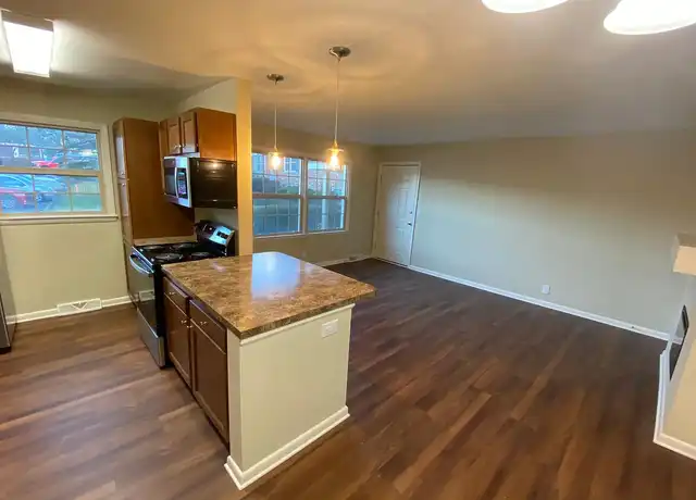 Property at 340 Romany Rd, Lexington, KY, 40502, 1 bed, 1 bath, [object Object]