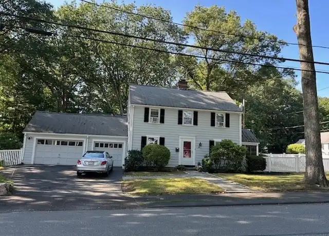 Property at 46 Cleveland Rd Unit 1, Wellesley, MA, 02481, 4 beds, 2.5 baths, [object Object]