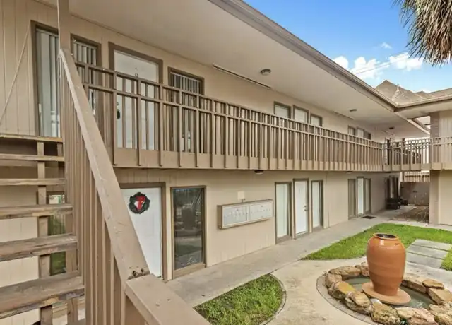 Property at 4036 Bellefontaine Unit 9, Houston, TX, 77025, 1 bed, 1 bath, [object Object]
