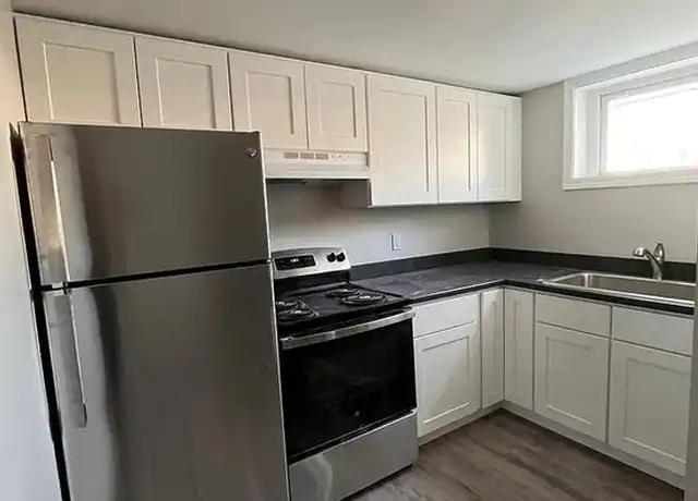 Property at 72 Oak St Unit 2, Rollinsford, NH, 03869, 1 bed, 1 bath, [object Object]