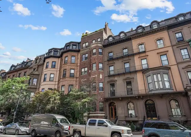 Property at 125 Beacon St #5, Boston, MA, 02116, 1 bed, 1 bath, [object Object]