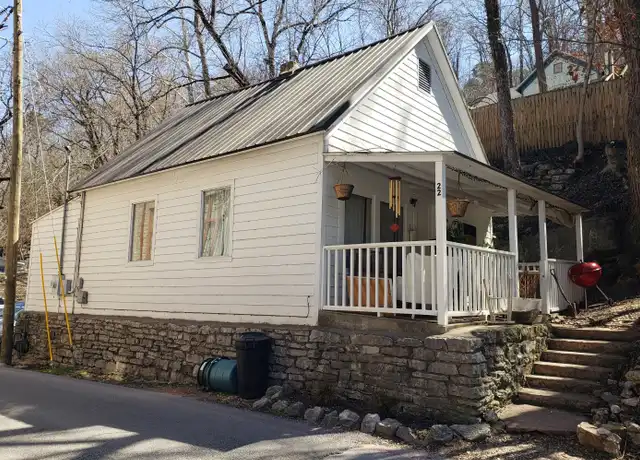 Property at 22 1st St, Eureka Springs, AR, 72632, 1 bed, 1 bath, [object Object]