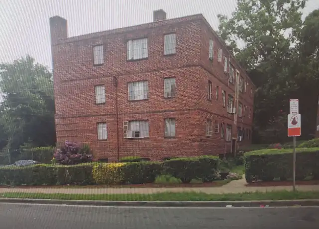 Property at 1550 27th St SE Unit 304, Washington, DC, 20020, 1 bed, 1 bath, [object Object]