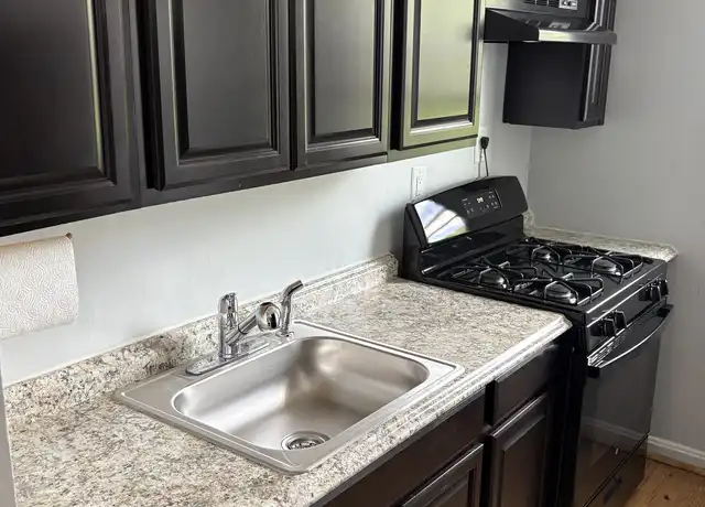 Property at 1550 27th St SE Unit 304, Washington, DC, 20020, 1 bed, 1 bath, [object Object]