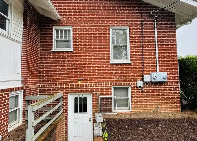 Property at 901 S Main St Unit B, Blacksburg, VA, 24060, 3 beds, 2 baths, [object Object]