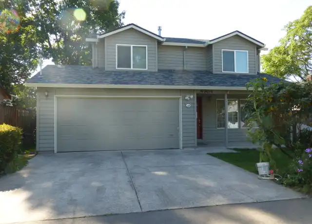 Property at 4904 SE Bybee Blvd, Portland, OR, 97206, 3 beds, 2.5 baths, [object Object]