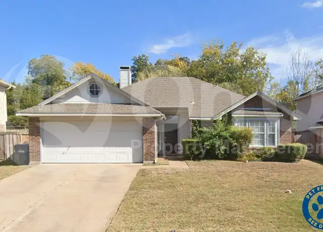 Property at 1206 Hyde Park Dr, McKinney, TX, 75069, 3 beds, 2 baths, [object Object]
