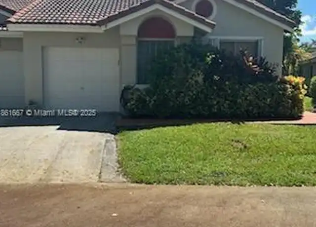 Property at 7340 Pinewalk Dr S Unit 61-14, Margate, FL, 33063, 3 beds, 2 baths, [object Object]