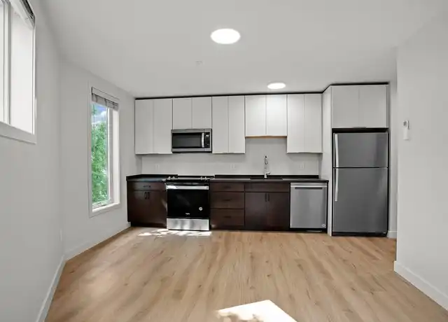Property at 69 Elm St, Biddeford, ME, 04005, 1 bed, 1 bath, [object Object]