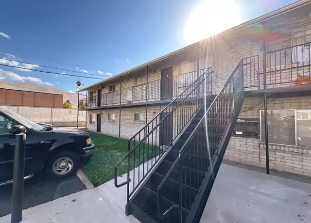 Property at 158 N 100 W Unit 3, Kaysville, UT, 84037, 2 beds, 1 bath, [object Object]