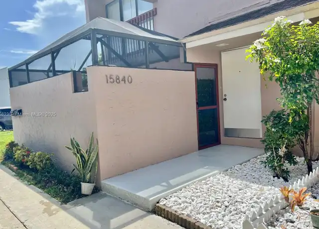 Property at 15840 SW 90th Ct Unit C, Palmetto Bay, FL, 33157, 2 beds, 1.5 baths, [object Object]