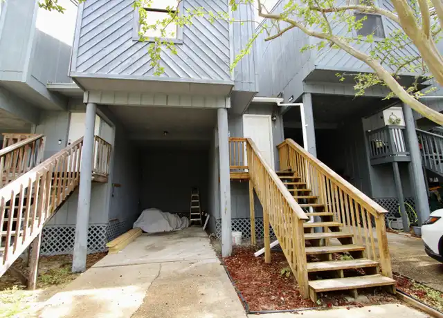 Property at 200 White St #6, Niceville, FL, 32578, 2 beds, 2 baths, [object Object]