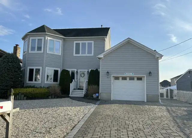 Property at 1877 Compass Ct, Toms River, NJ, 08753, 4 beds, 3 baths, [object Object]