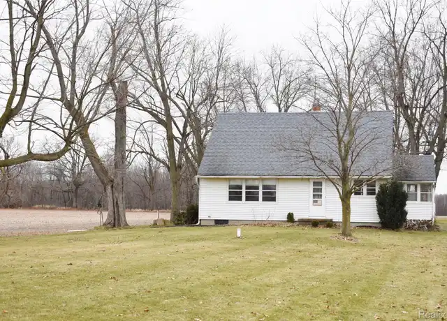 Property at 10285 Owosso Rd, Fowlerville, MI, 48836, 4 beds, 1 bath, [object Object]